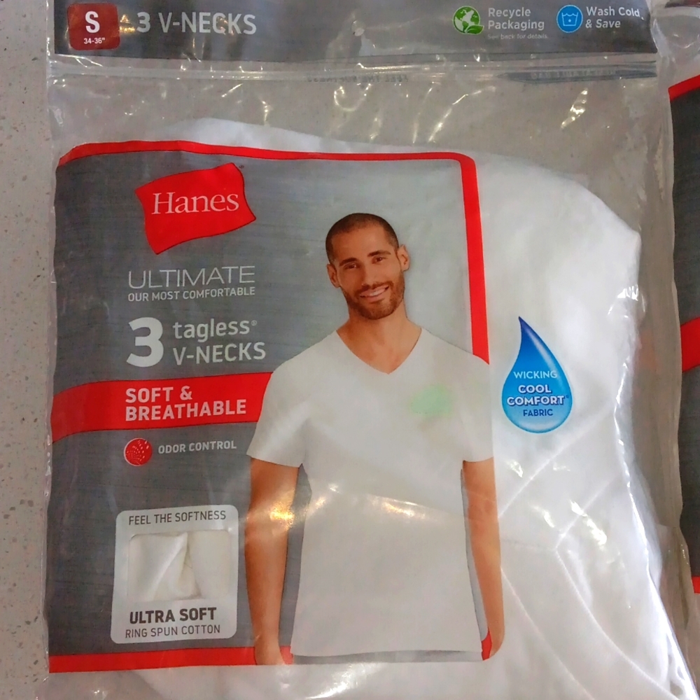 Hanes t-shirts